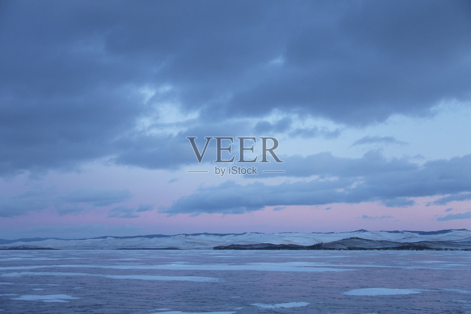 贝加尔湖的冰,冬季风景照片摄影图片