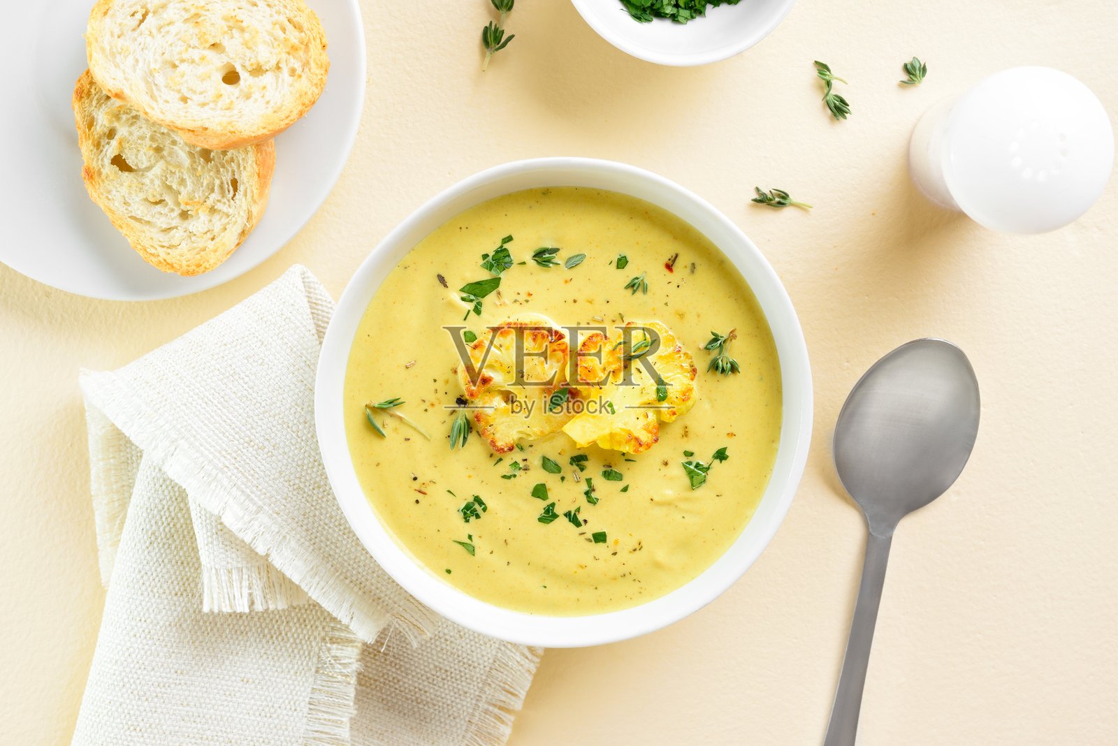 花椰菜奶酪汤照片摄影图片