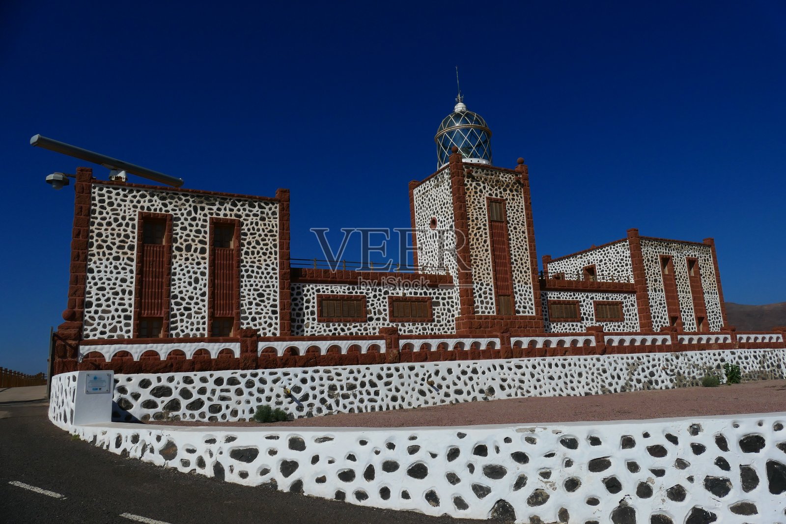 恩塔拉达灯塔,建于1954年,位于福尔特文图拉岛,加那利群岛照片摄影图片