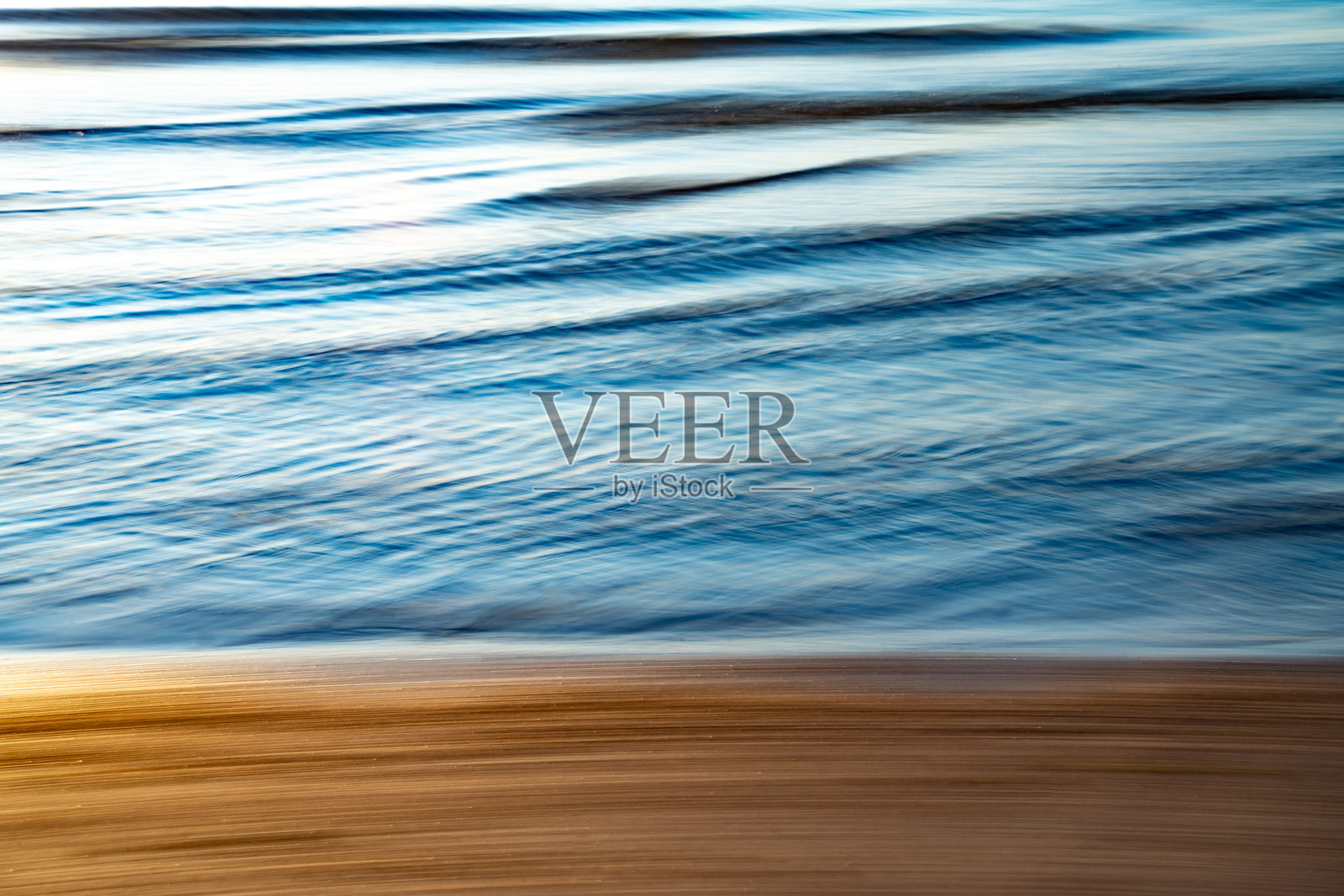 模糊效果的海滩与海洋照片摄影图片