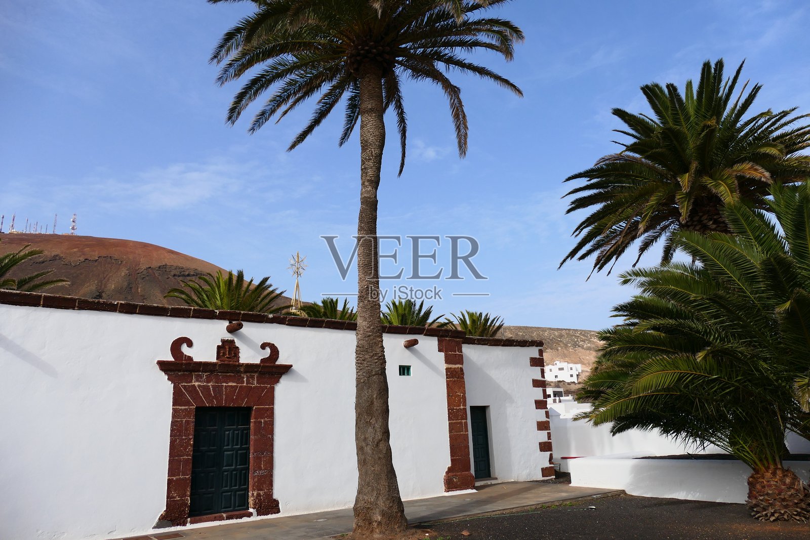 门,白色墙壁,费梅斯村,兰萨罗特,卡纳利群岛照片摄影图片
