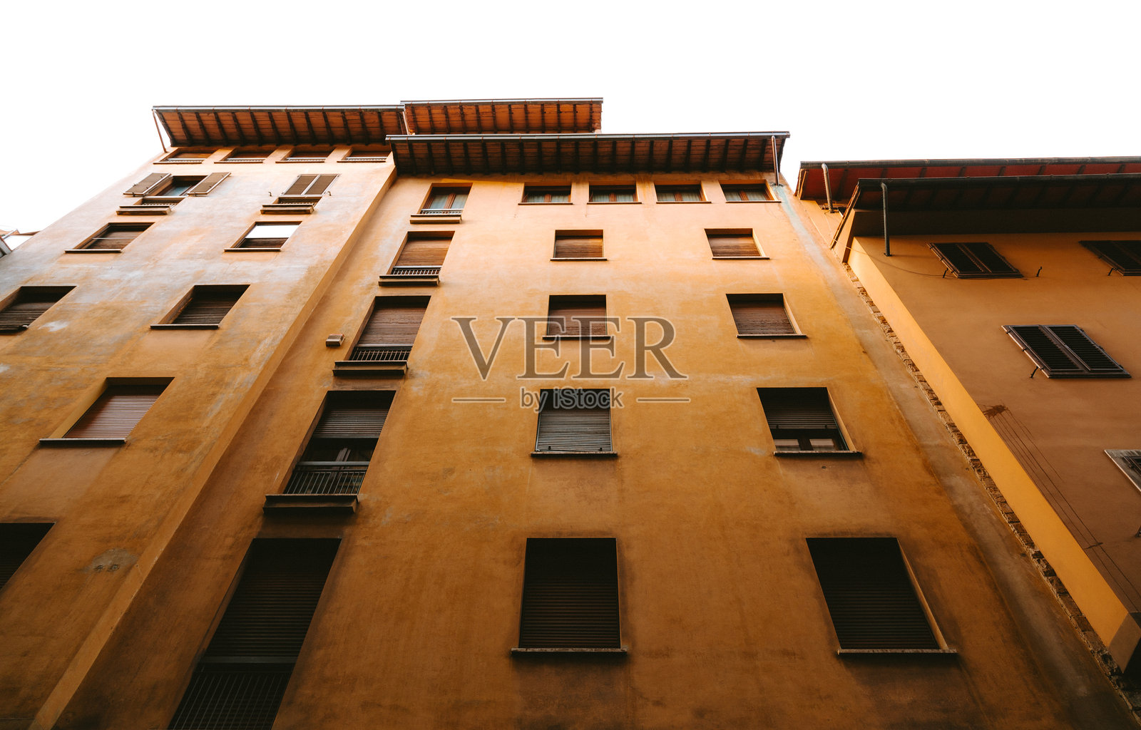 仰望意大利佛罗伦萨的住宅建筑照片摄影图片