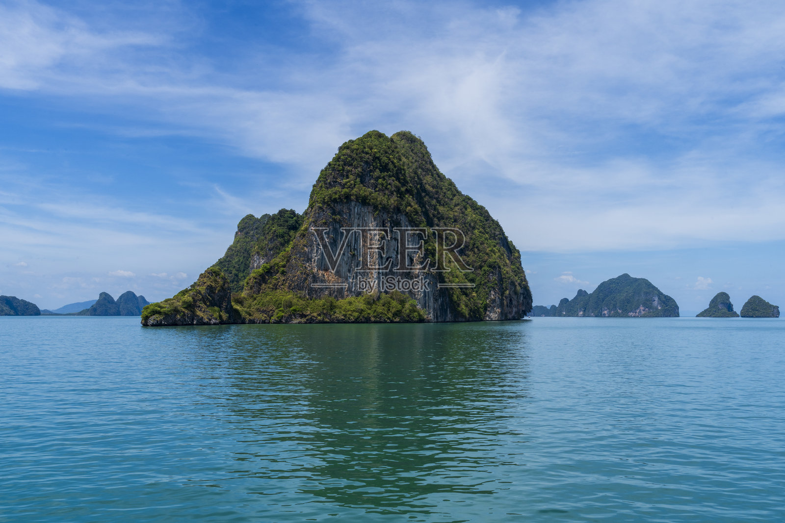 奥仿攀牙国家公园和普吉岛海岸线照片摄影图片