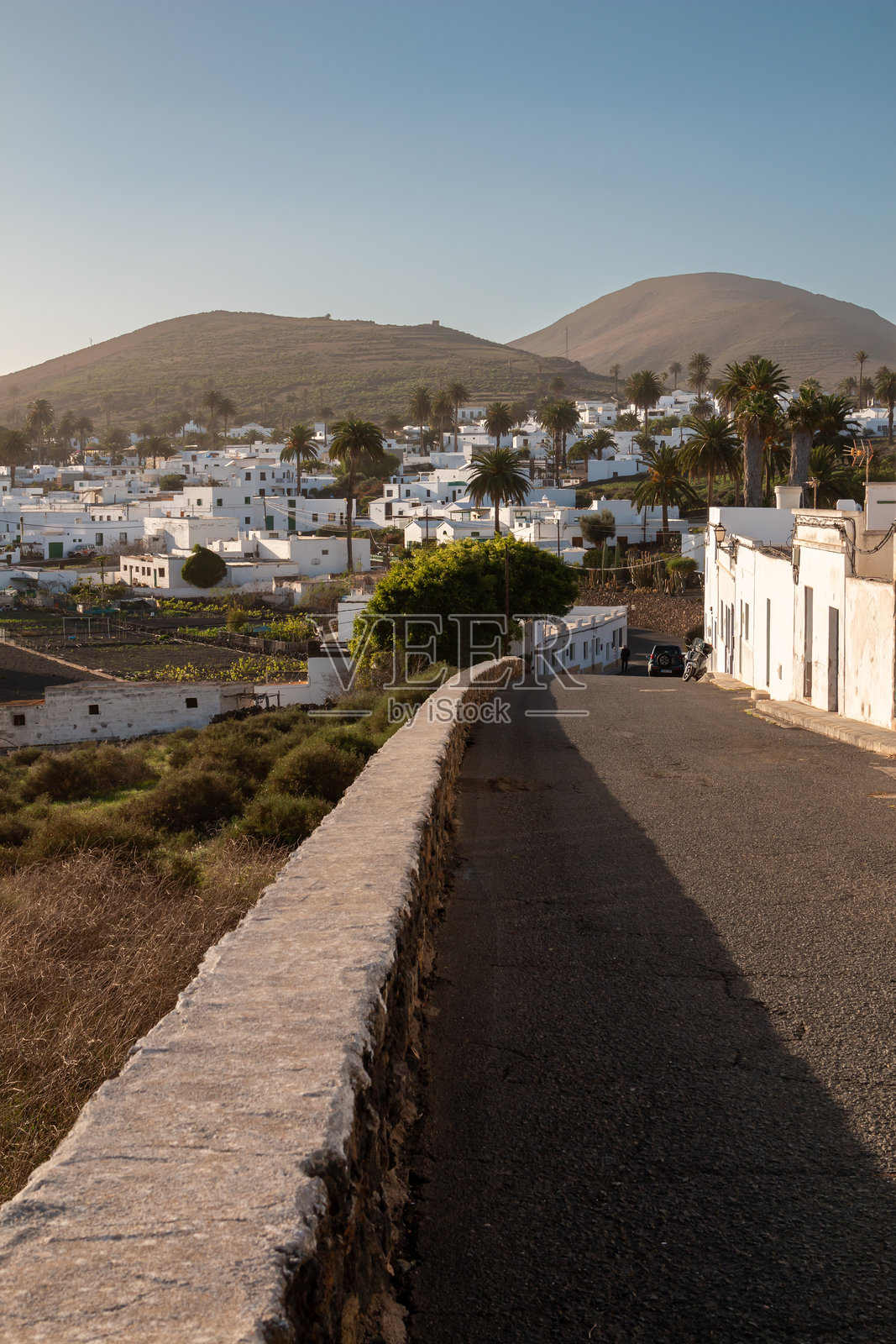 西班牙兰萨罗特岛哈里亚的城镇与乡村照片摄影图片