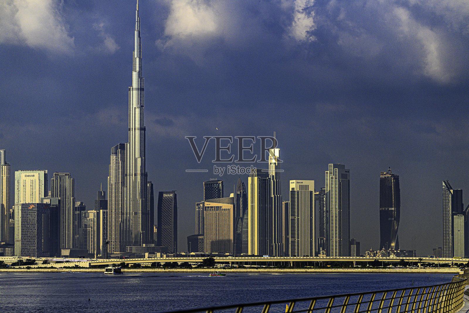 迪拜天际线照片摄影图片