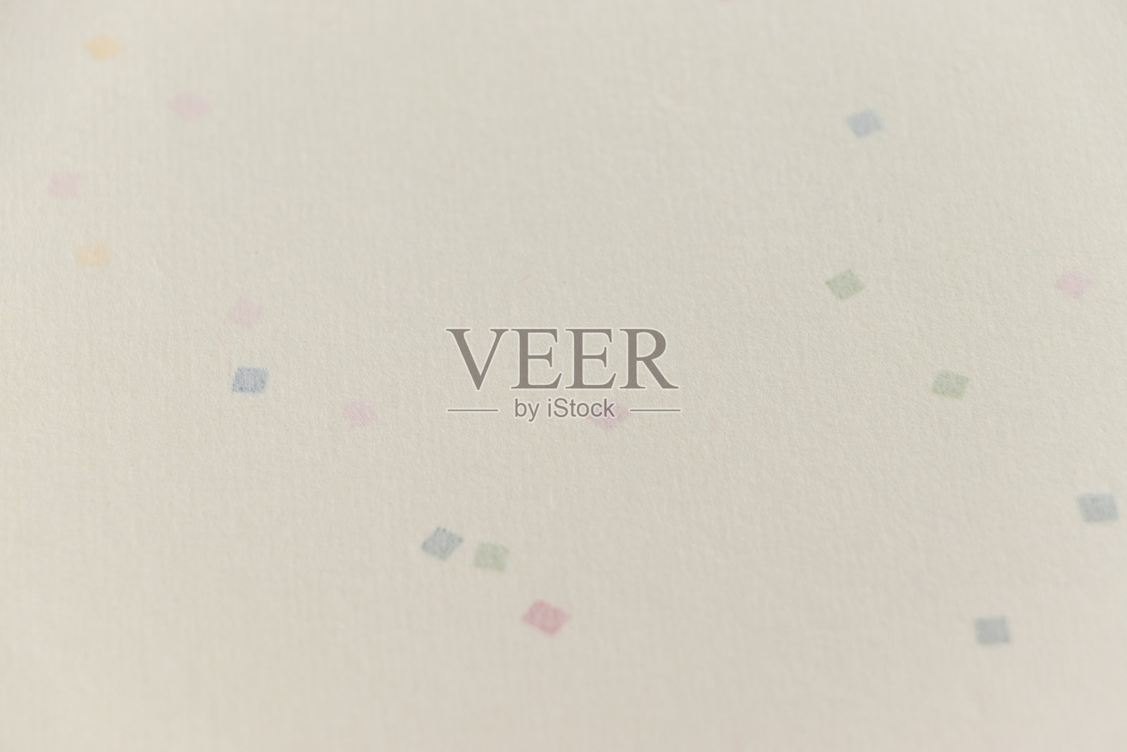 白色和纸上点缀着小方块照片摄影图片