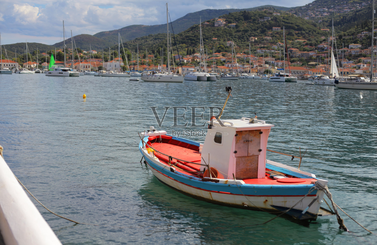 伊萨基岛海湾照片摄影图片