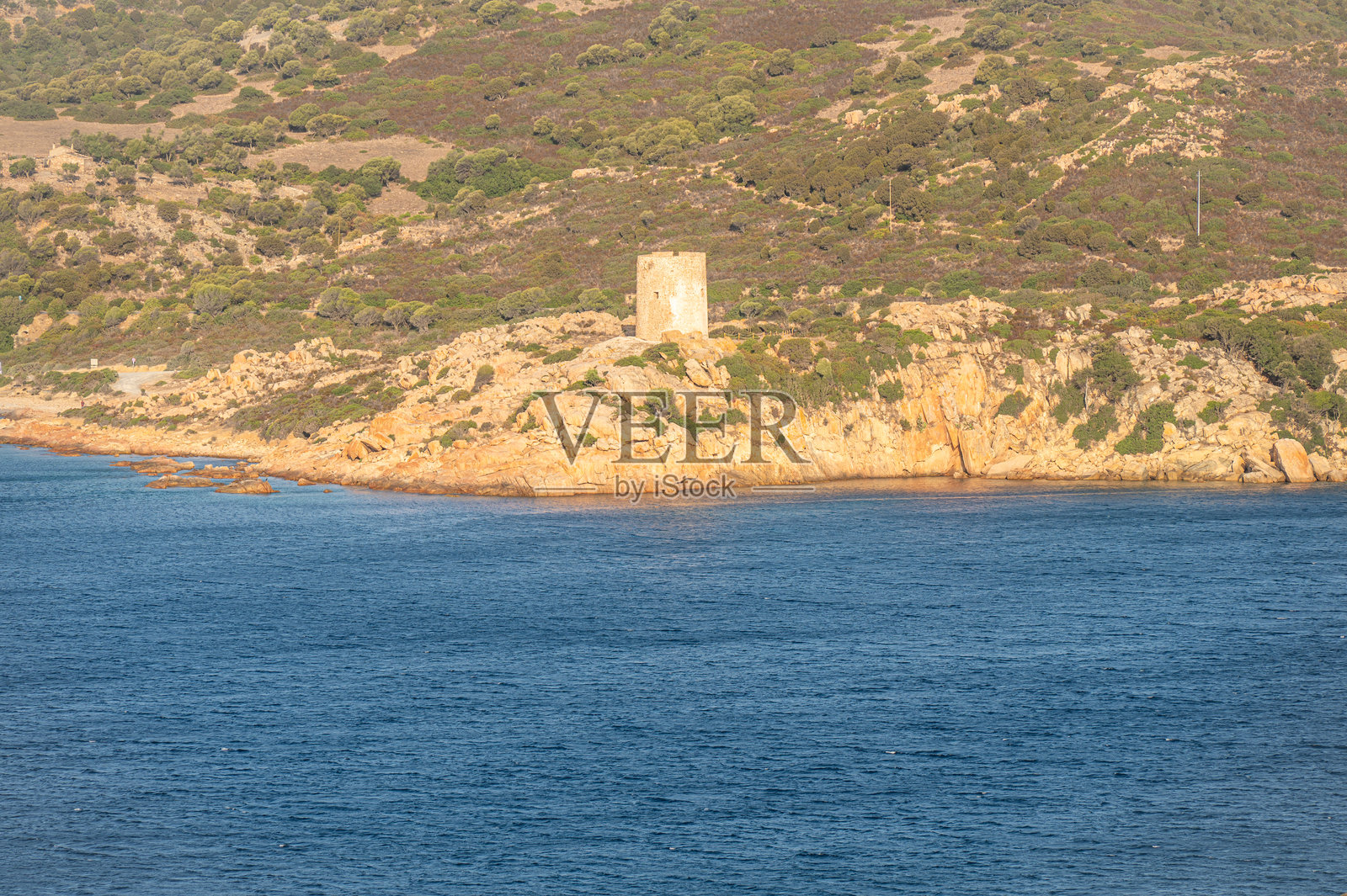 撒丁岛的红岛鸟瞰图照片摄影图片
