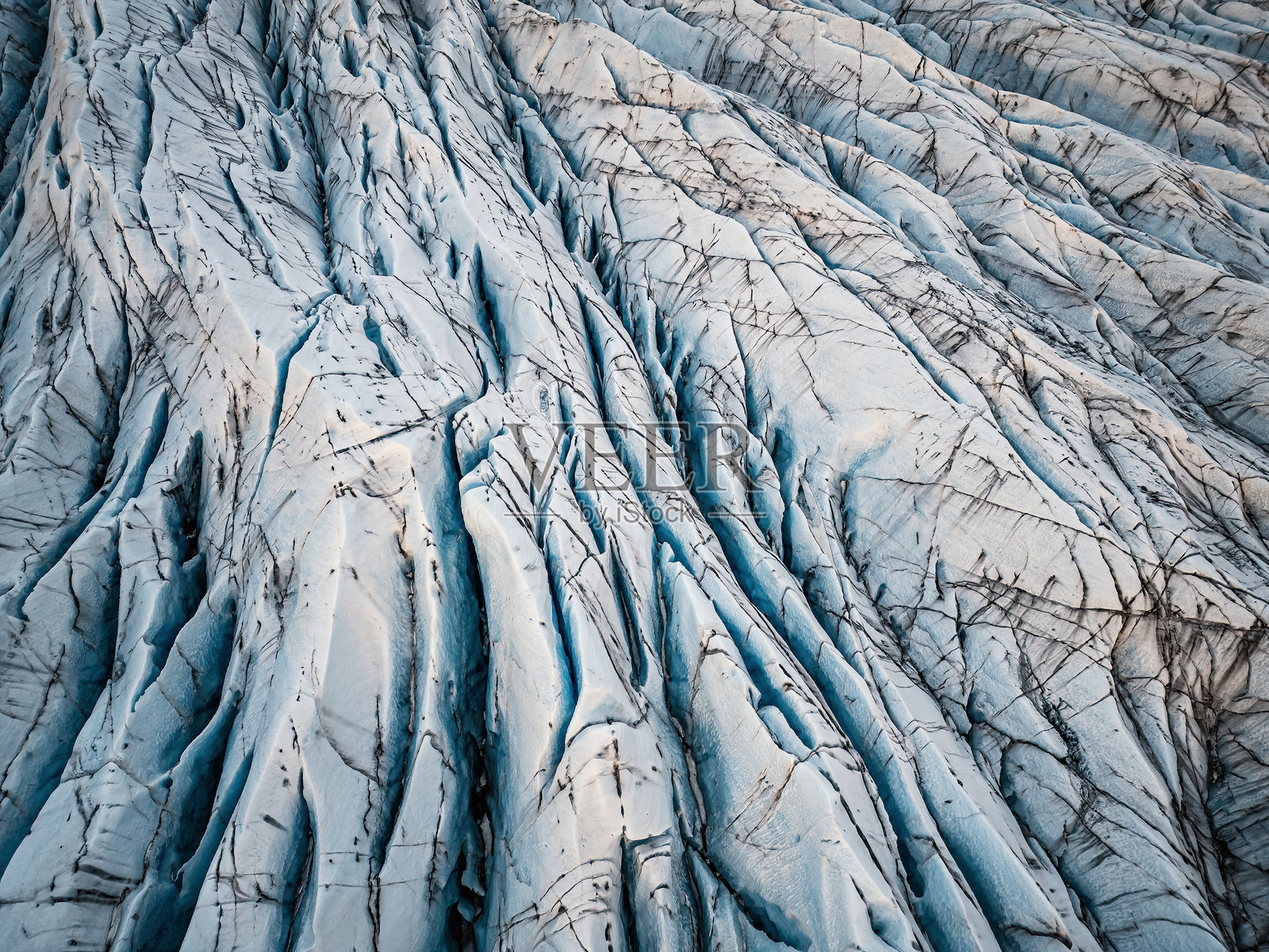 冰岛冰川裂缝的鸟瞰图照片摄影图片