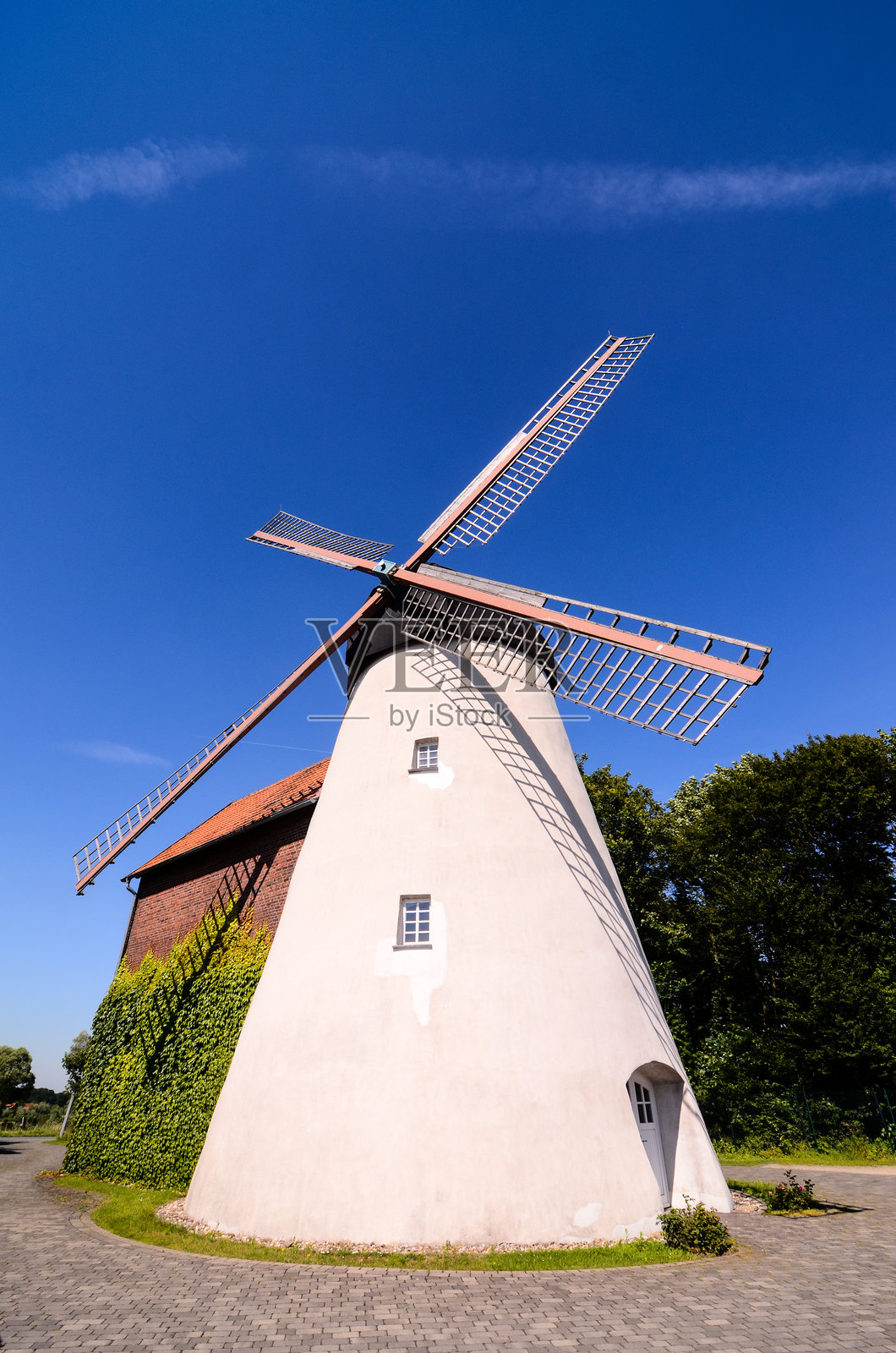 传统白色风车照片摄影图片