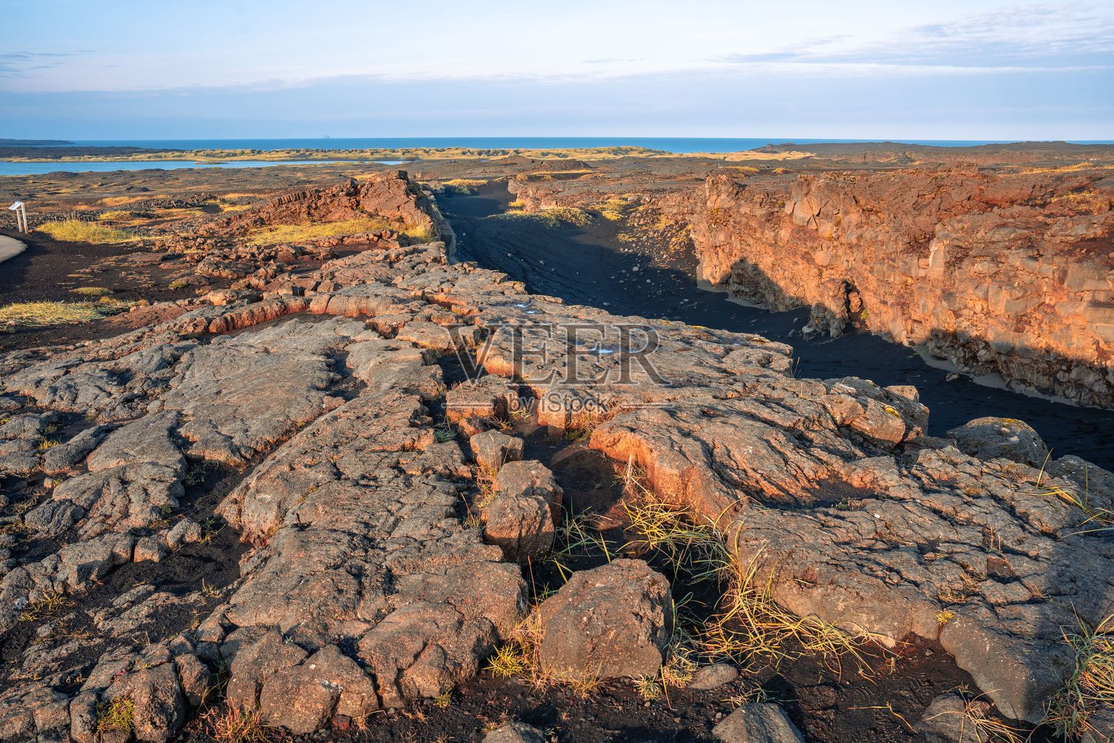 火山景观与海洋景色照片摄影图片