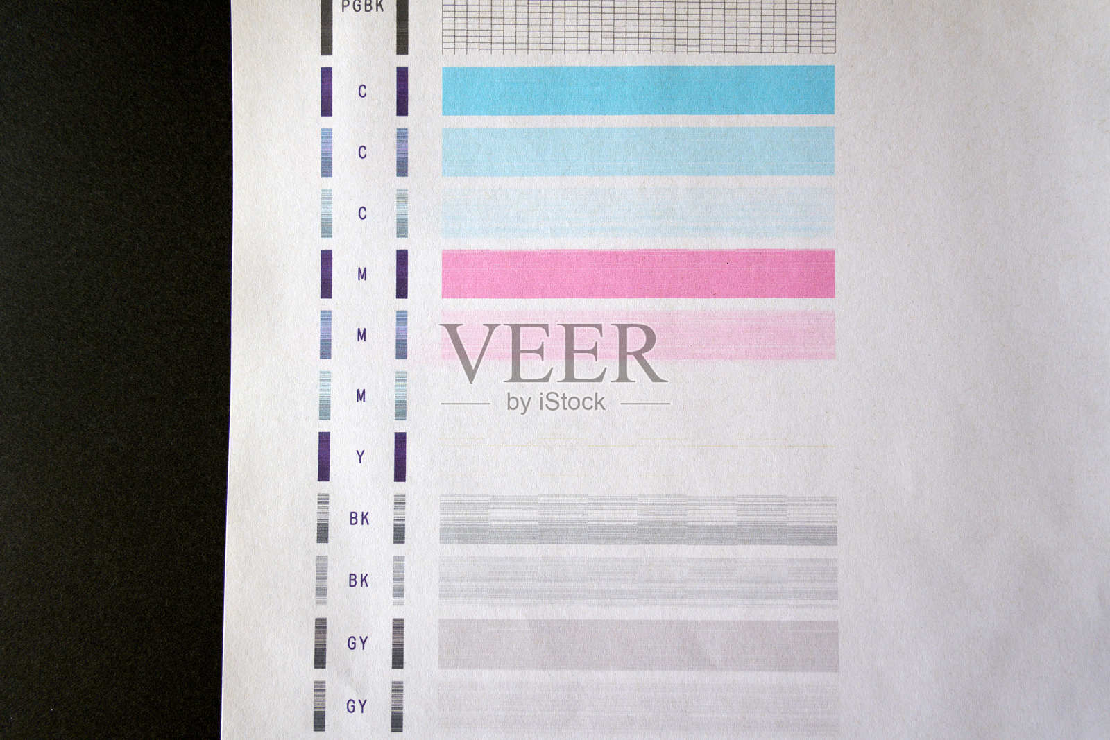 打印机墨水堵塞的结果照片摄影图片