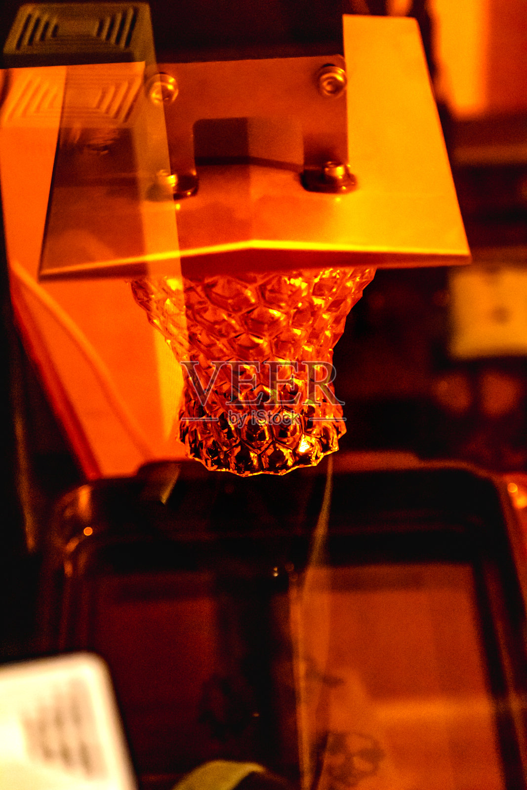 室内展厅中的3D树脂打印机照片摄影图片