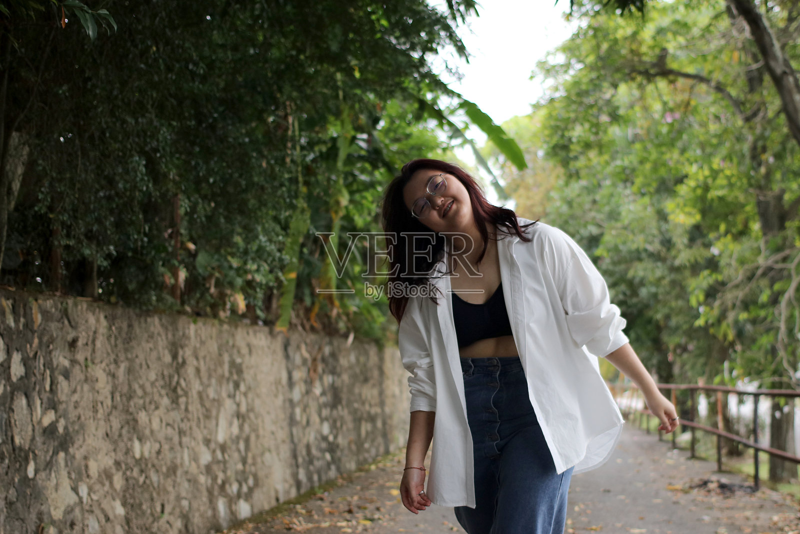 亚洲少女肖像照片摄影图片