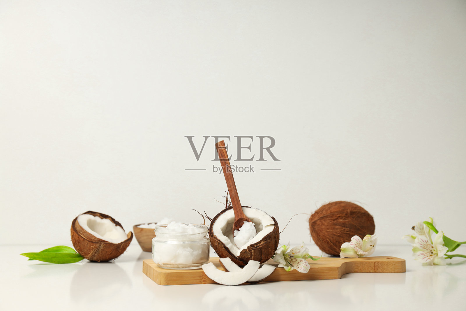 产品美容程序,皮肤和身体护理-椰子油照片摄影图片