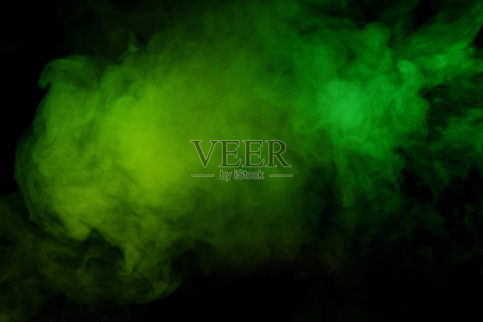 红色和绿色的蒸汽在黑色的背景上。照片摄影图片