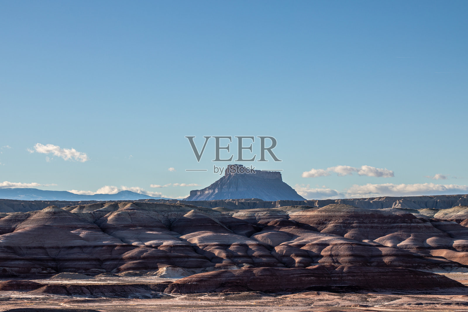 多彩景观中的壮丽台地照片摄影图片