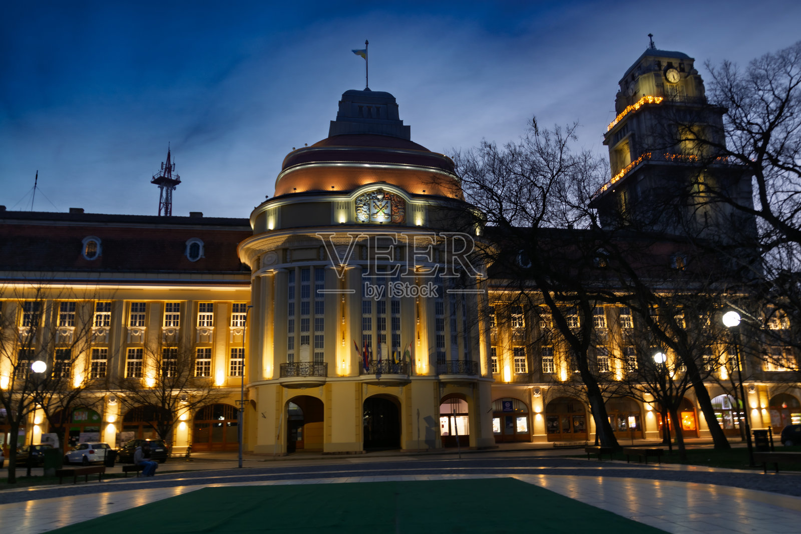 泽恩塔镇的夜晚照片摄影图片