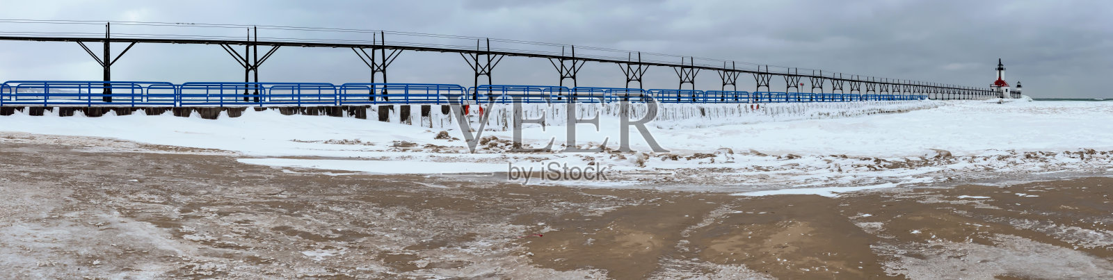 圣约瑟夫码头和灯塔全景照片摄影图片