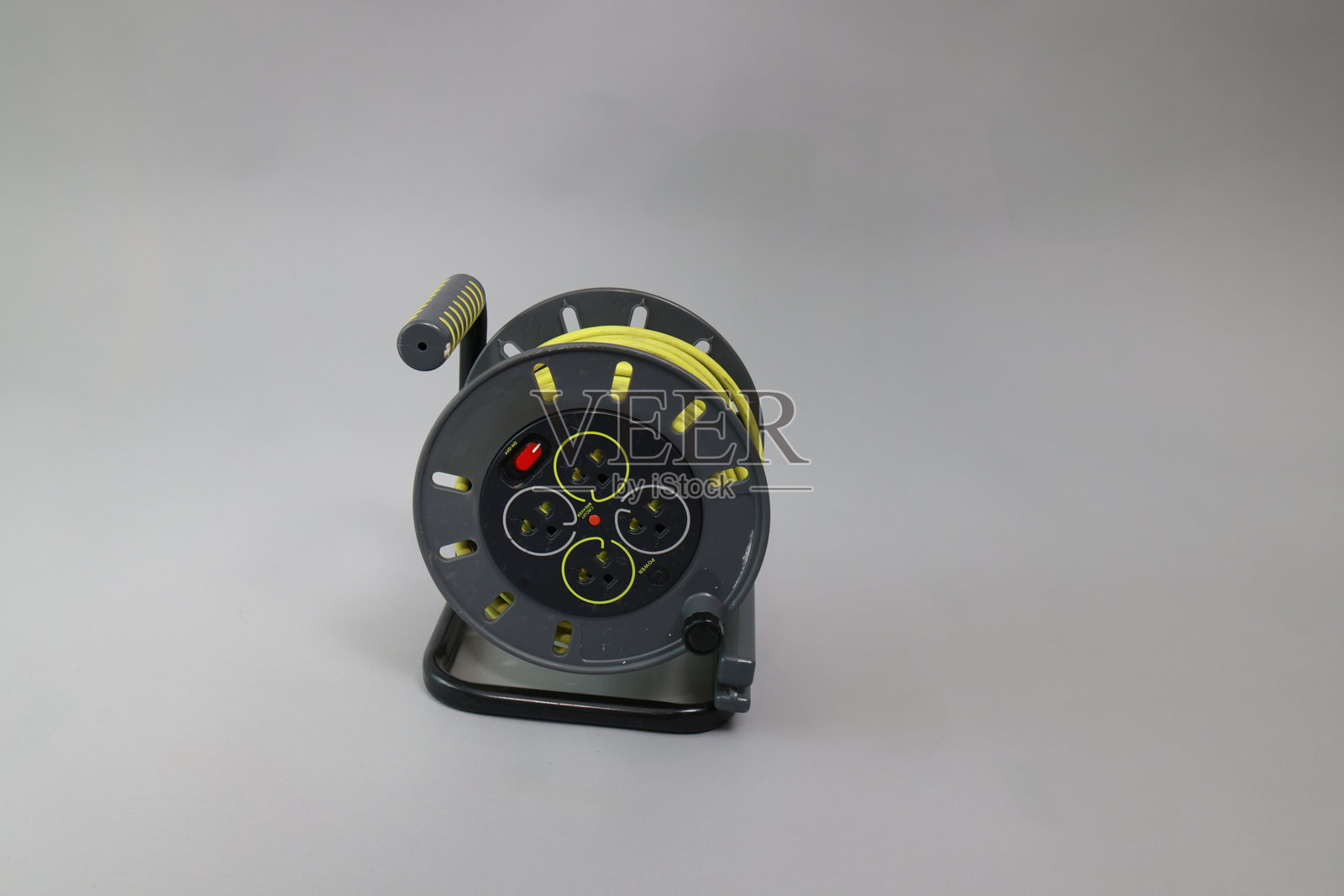 灰色背景上的延长线照片摄影图片