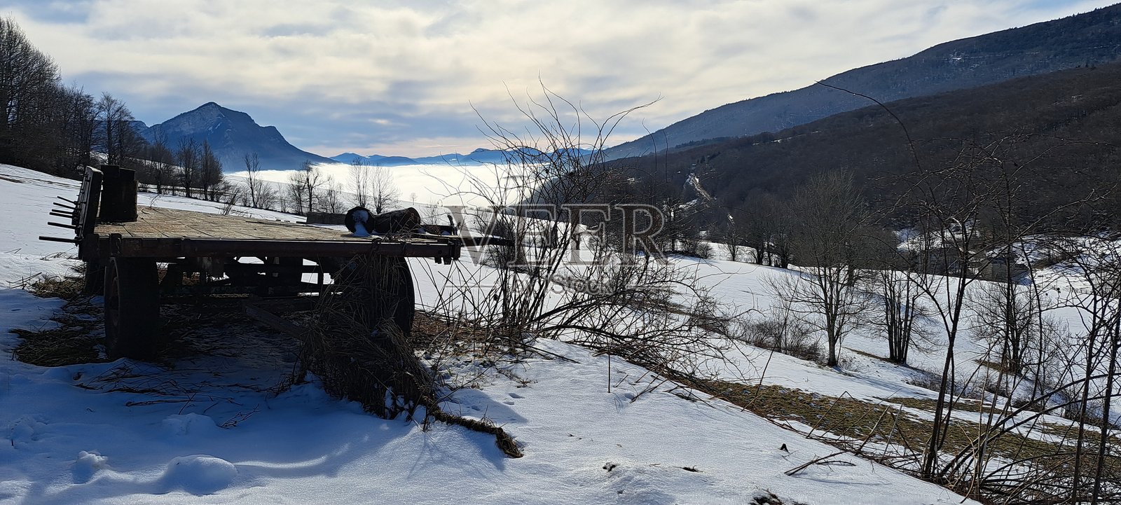 韦尔科尔山照片摄影图片