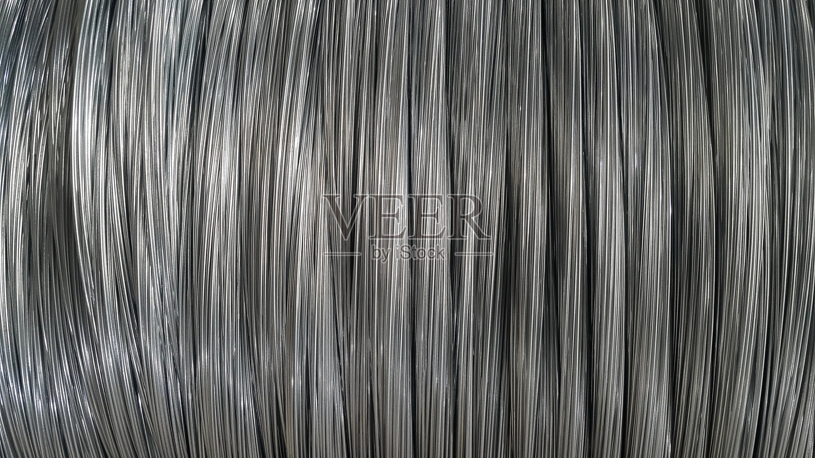 小银色线条垂直排列,抽象背景照片摄影图片