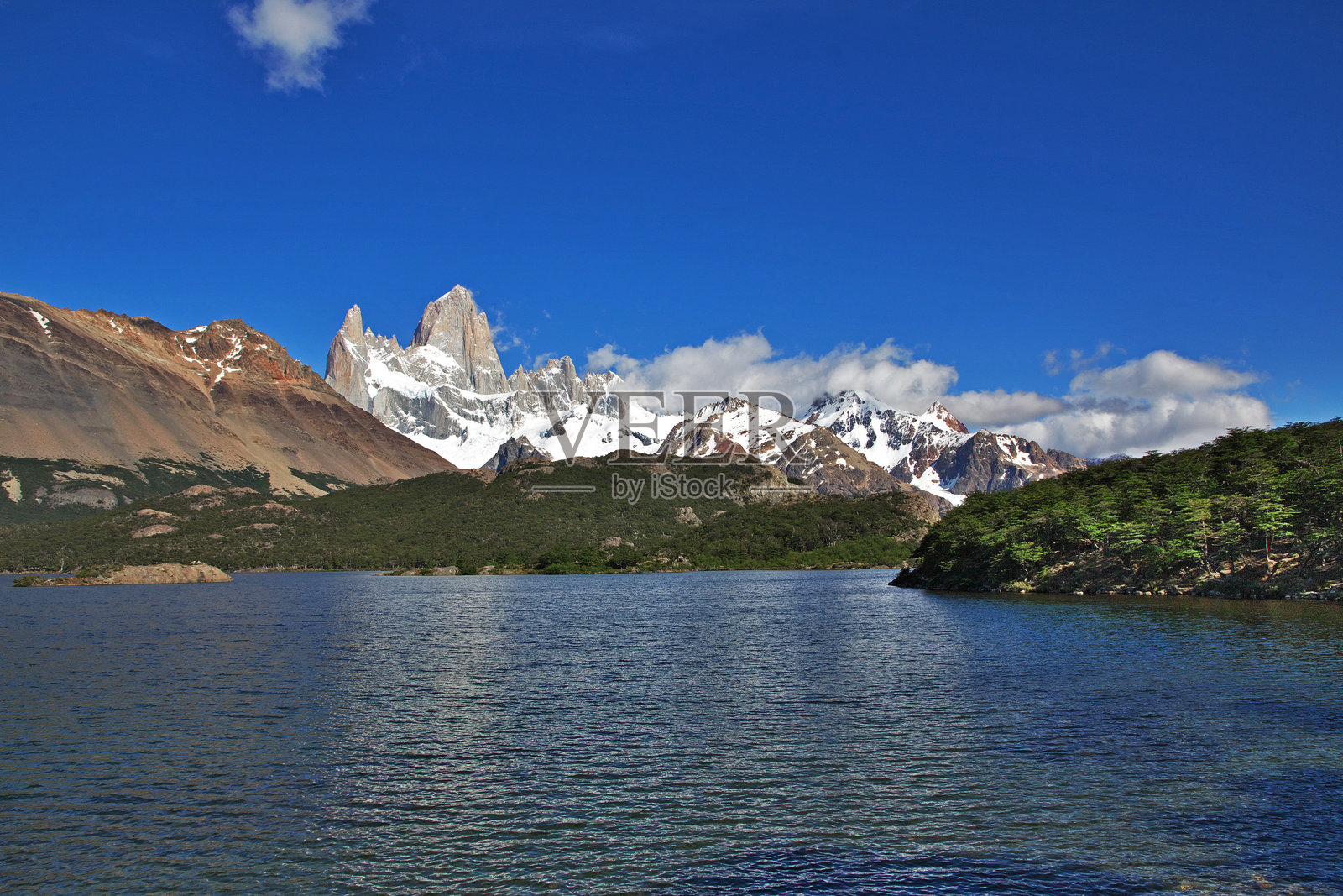阿根廷巴塔哥尼亚的埃尔查尔滕,菲茨罗伊山照片摄影图片