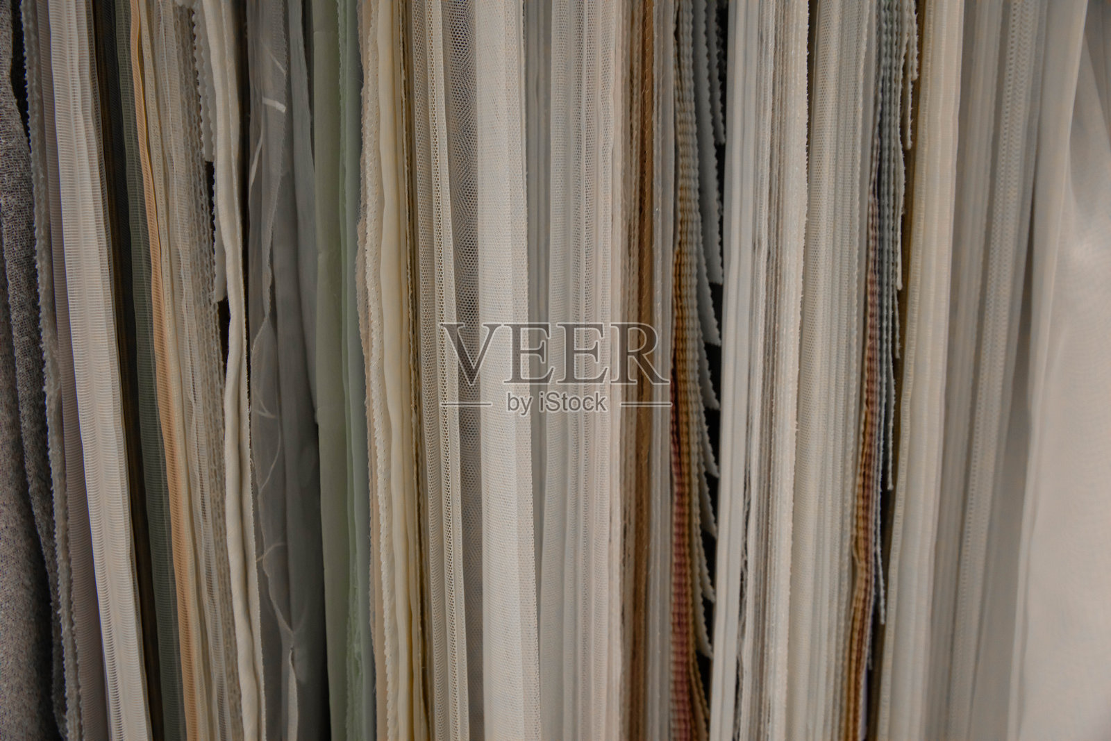 一堆五颜六色的布料或衣物照片摄影图片