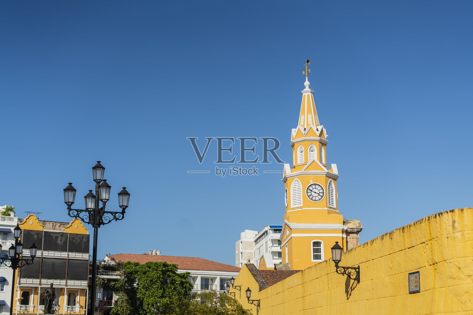 哥伦比亚卡塔赫纳的神奇地方,装饰英雄街道的配饰和细节照片摄影图片