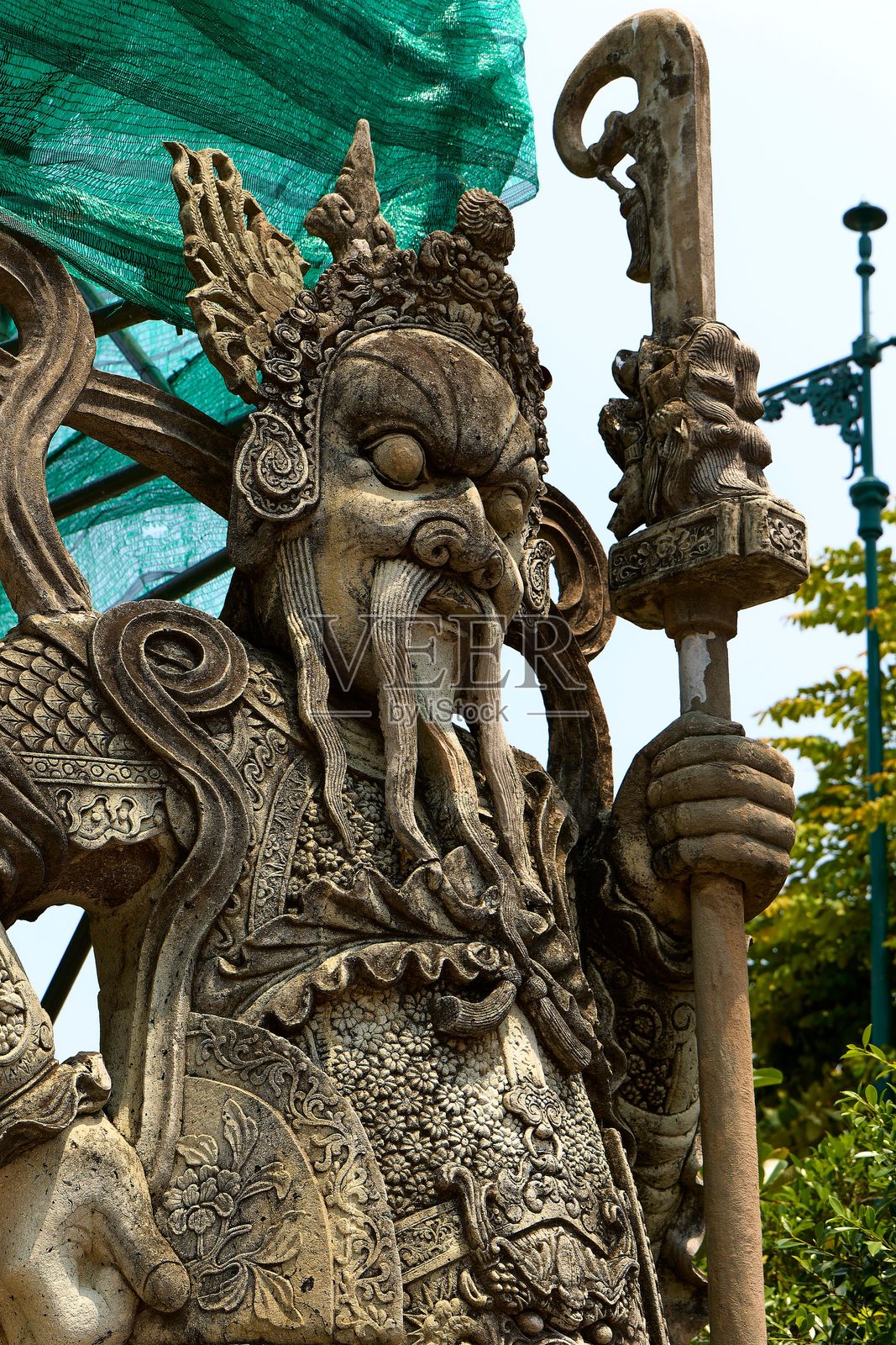 复杂的石雕战士雕像照片摄影图片