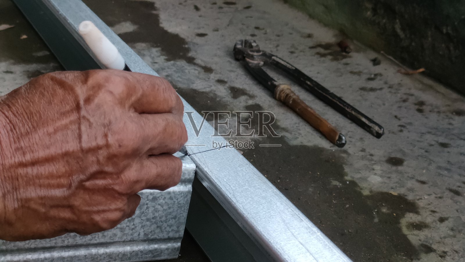 轻钢工匠 - 用轻钢制作高架花坛照片摄影图片