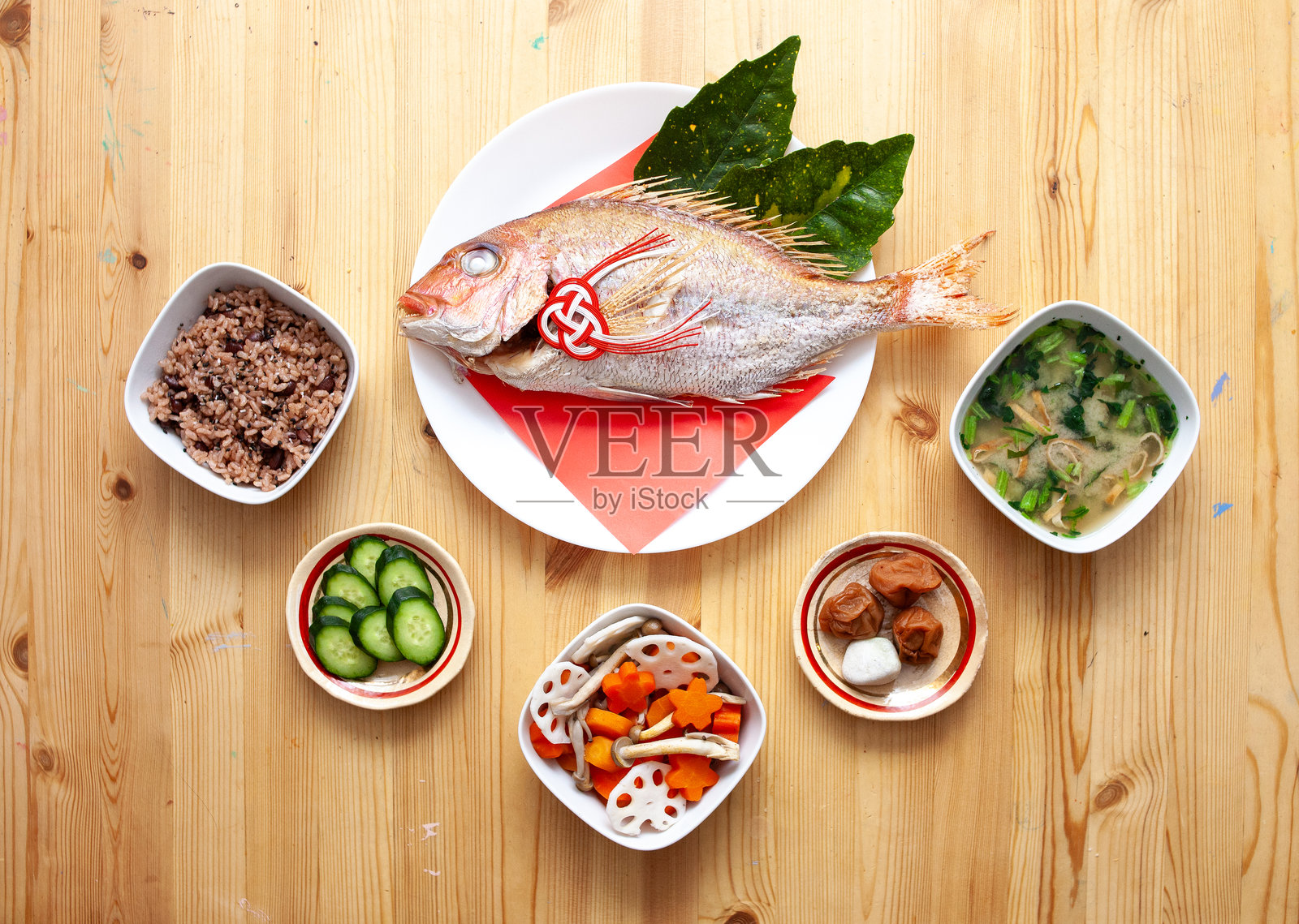 从上方俯瞰的百日宴餐点照片摄影图片