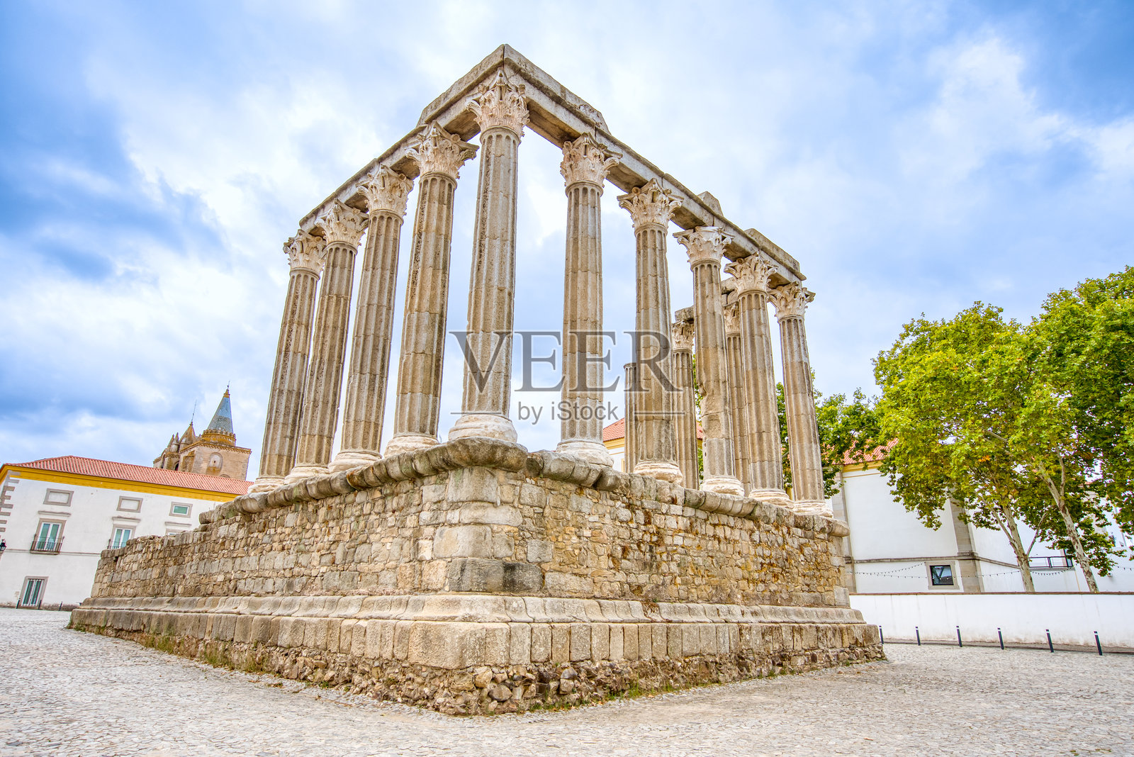 葡萄牙埃武拉的罗马戴安娜神庙遗址照片摄影图片