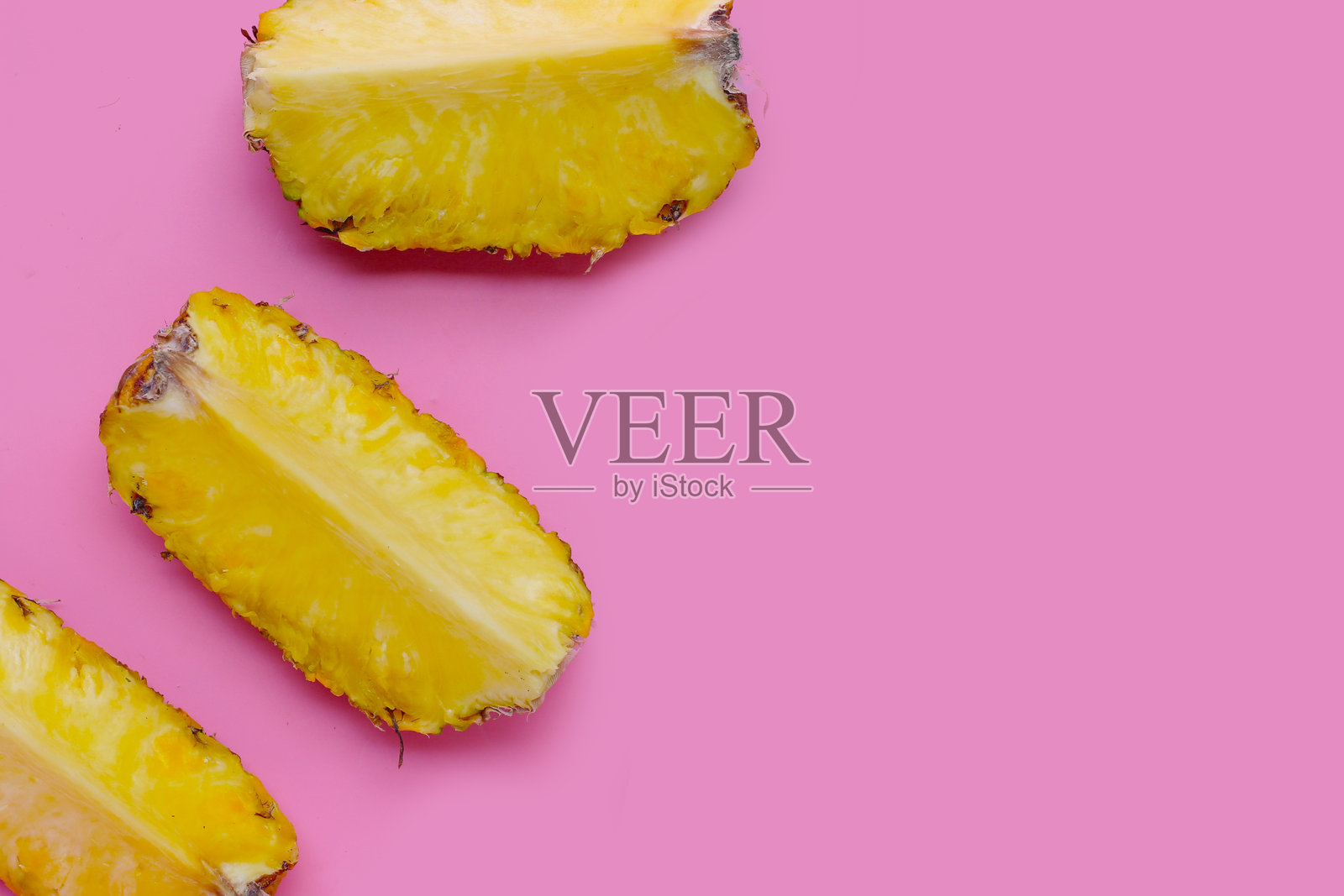 成熟的菠萝切片,新鲜水果照片摄影图片
