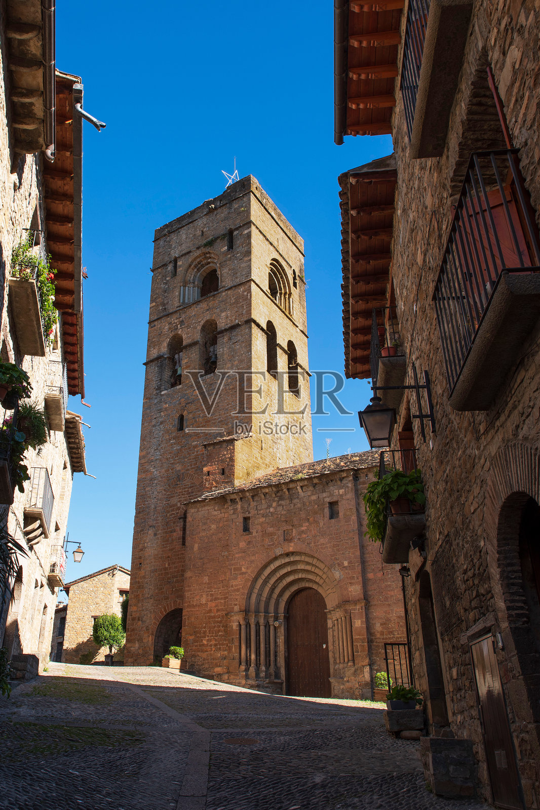 西班牙的阿因萨镇照片摄影图片