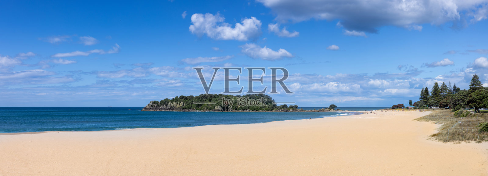 陶朗加港和丰盛湾的风景海岸线照片摄影图片