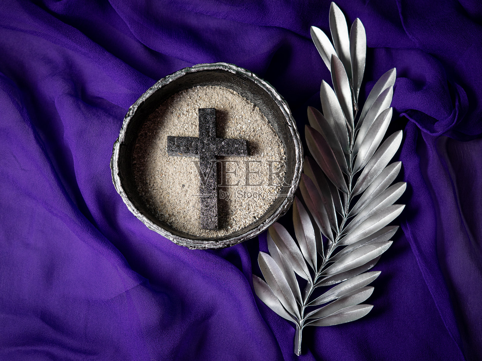 灰星期三照片摄影图片