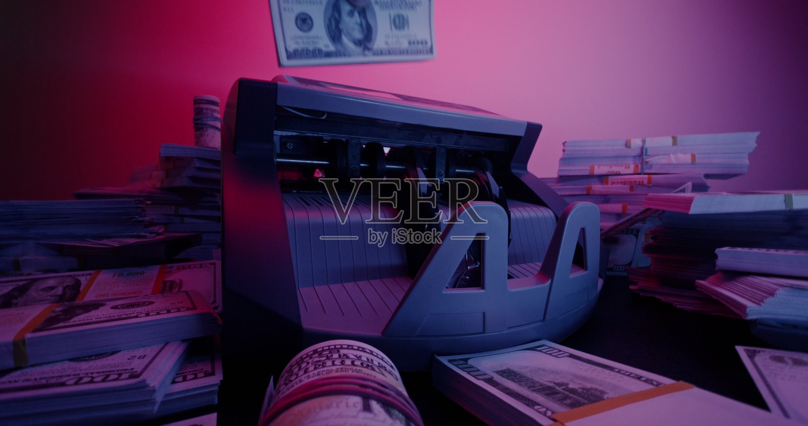 计数机在计算钞票照片摄影图片