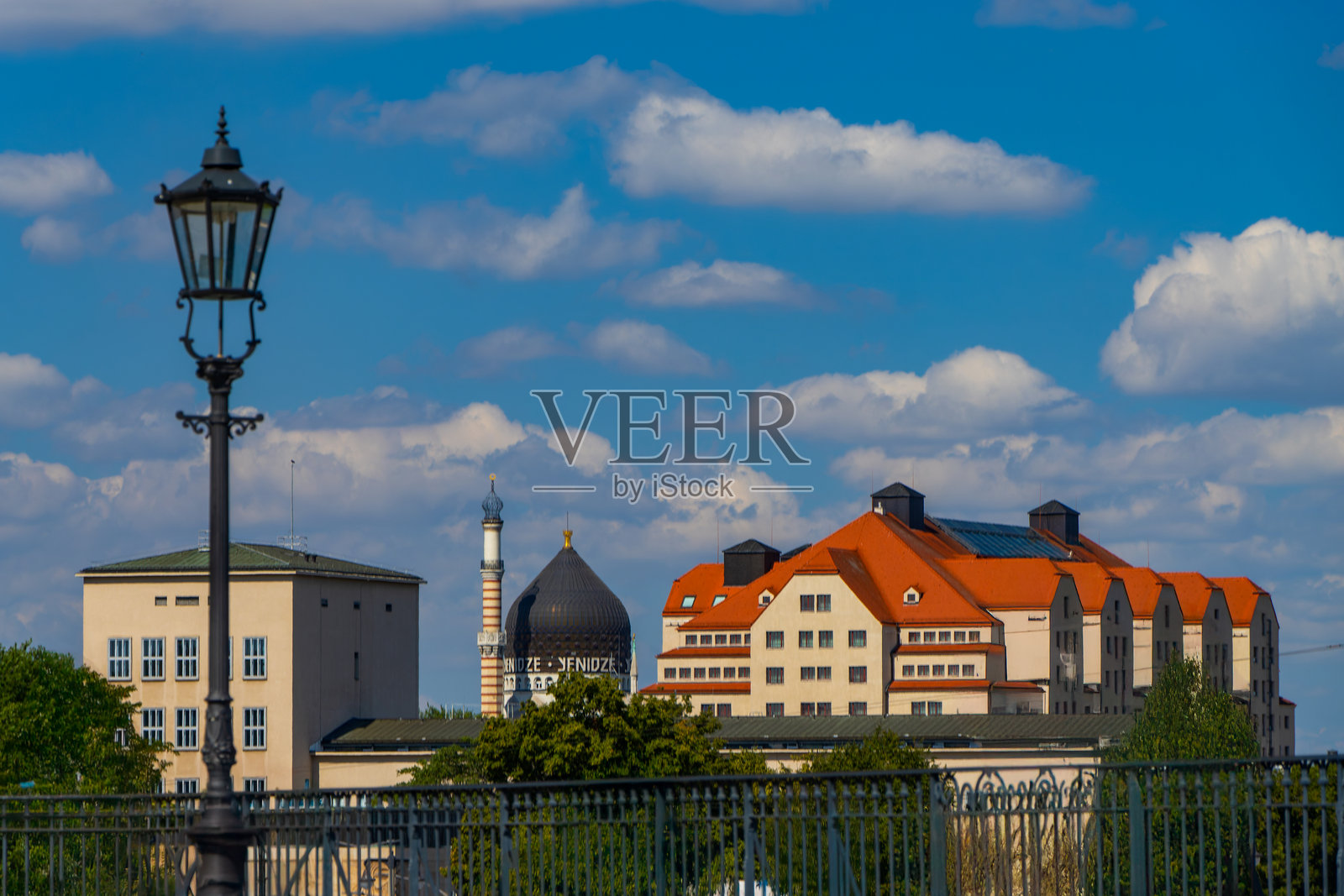 德国萨克森州德累斯顿。马里蒂姆酒店外观。照片摄影图片