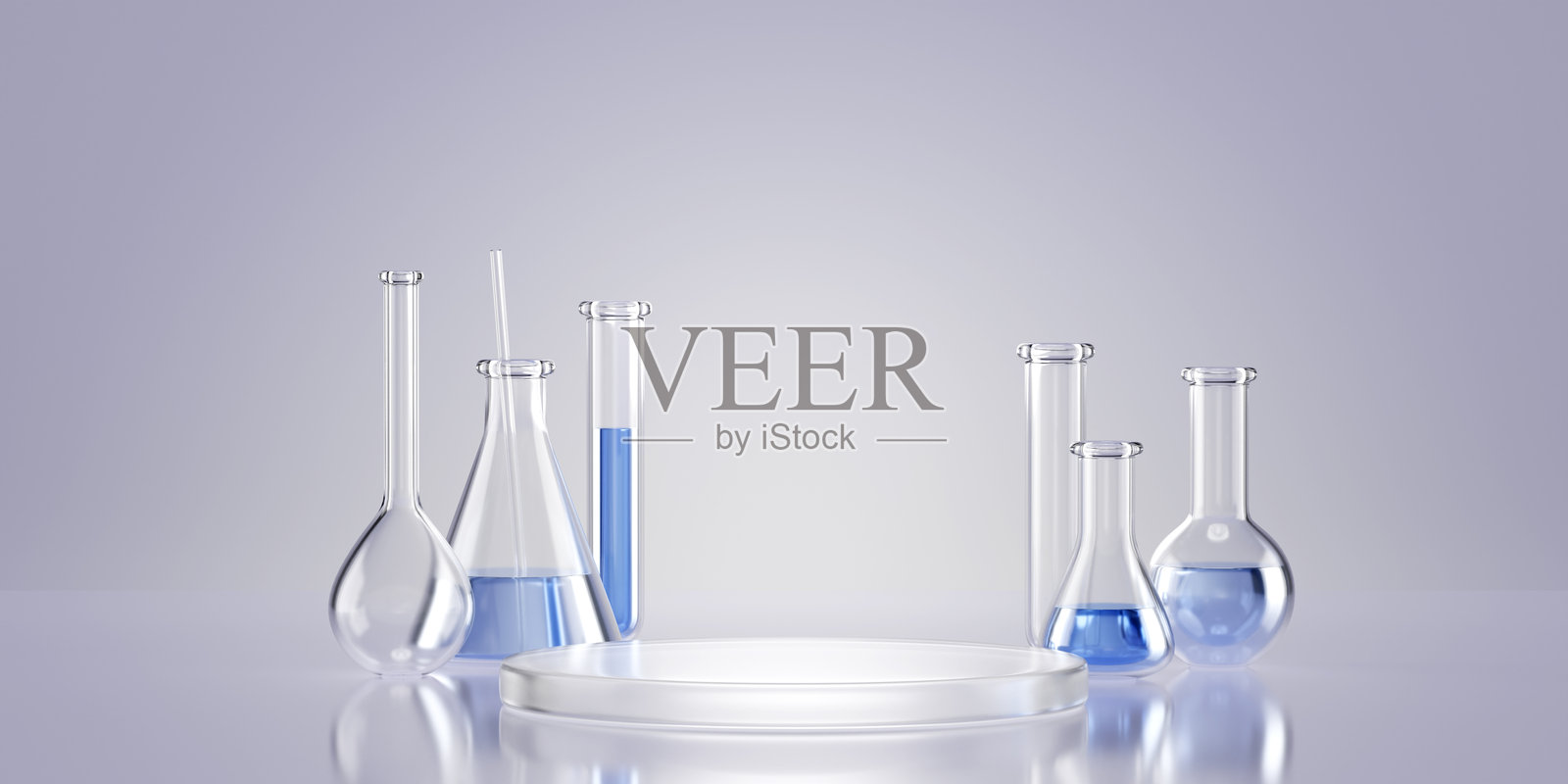 3D渲染实验室玻璃器皿,盛有蓝色液体和展示台。照片摄影图片