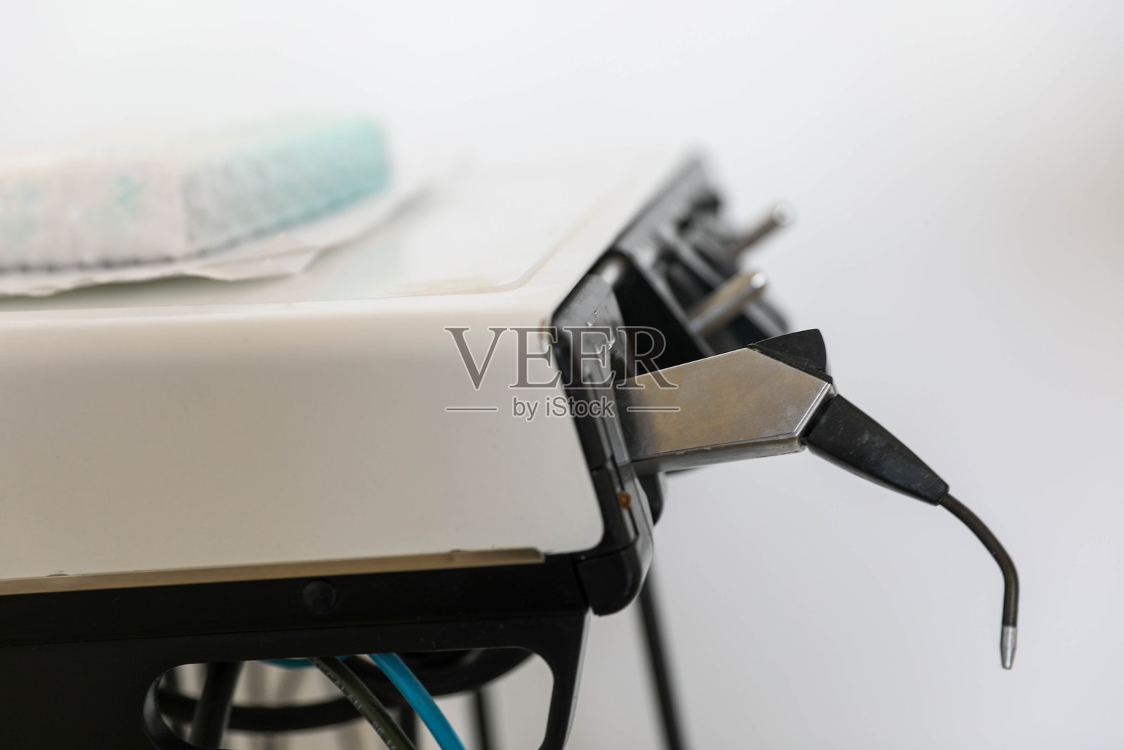 诊所内的牙科设备特写照片摄影图片