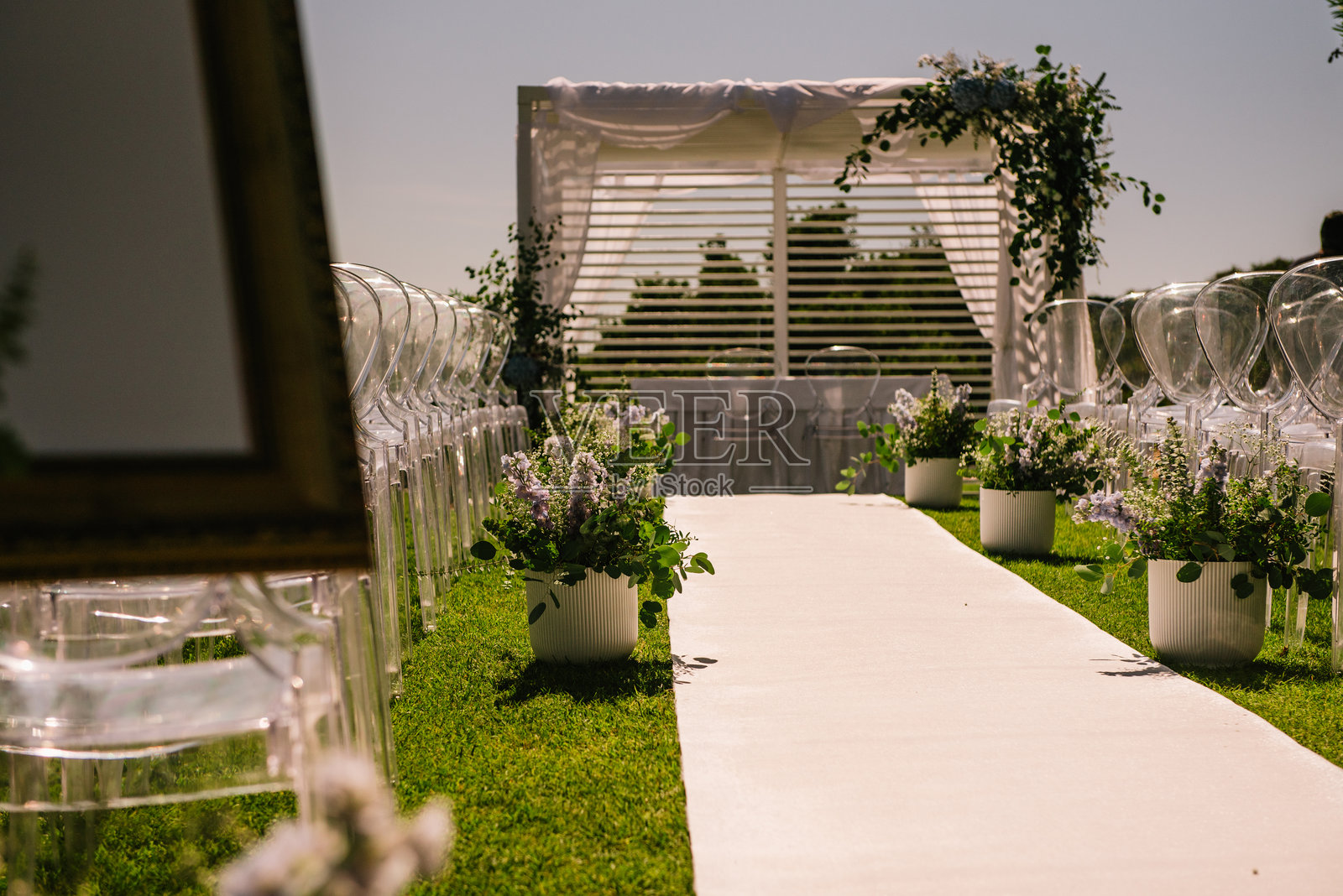 梦想走廊:浪漫花园婚礼场景照片摄影图片