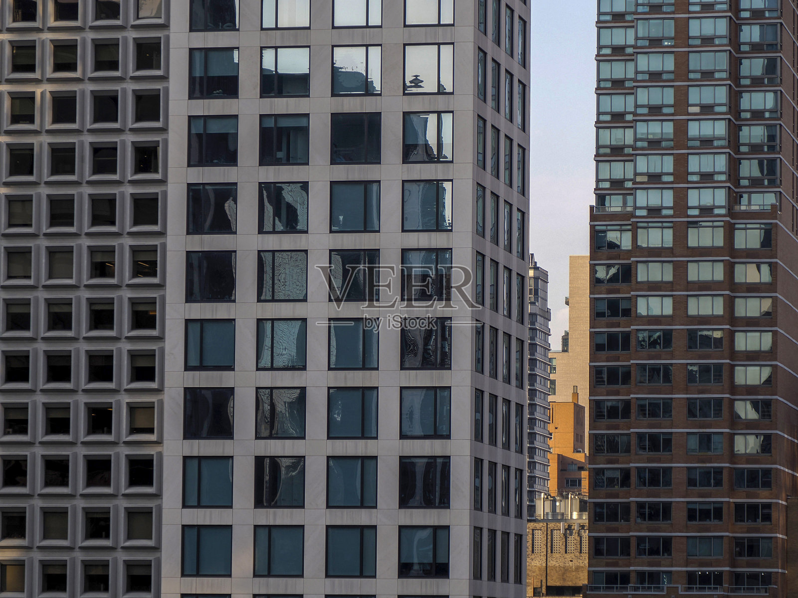 曼哈顿中城摩天大楼的日落鸟瞰图照片摄影图片