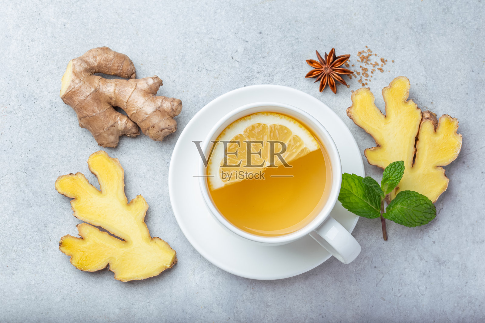 一杯柠檬姜茶照片摄影图片