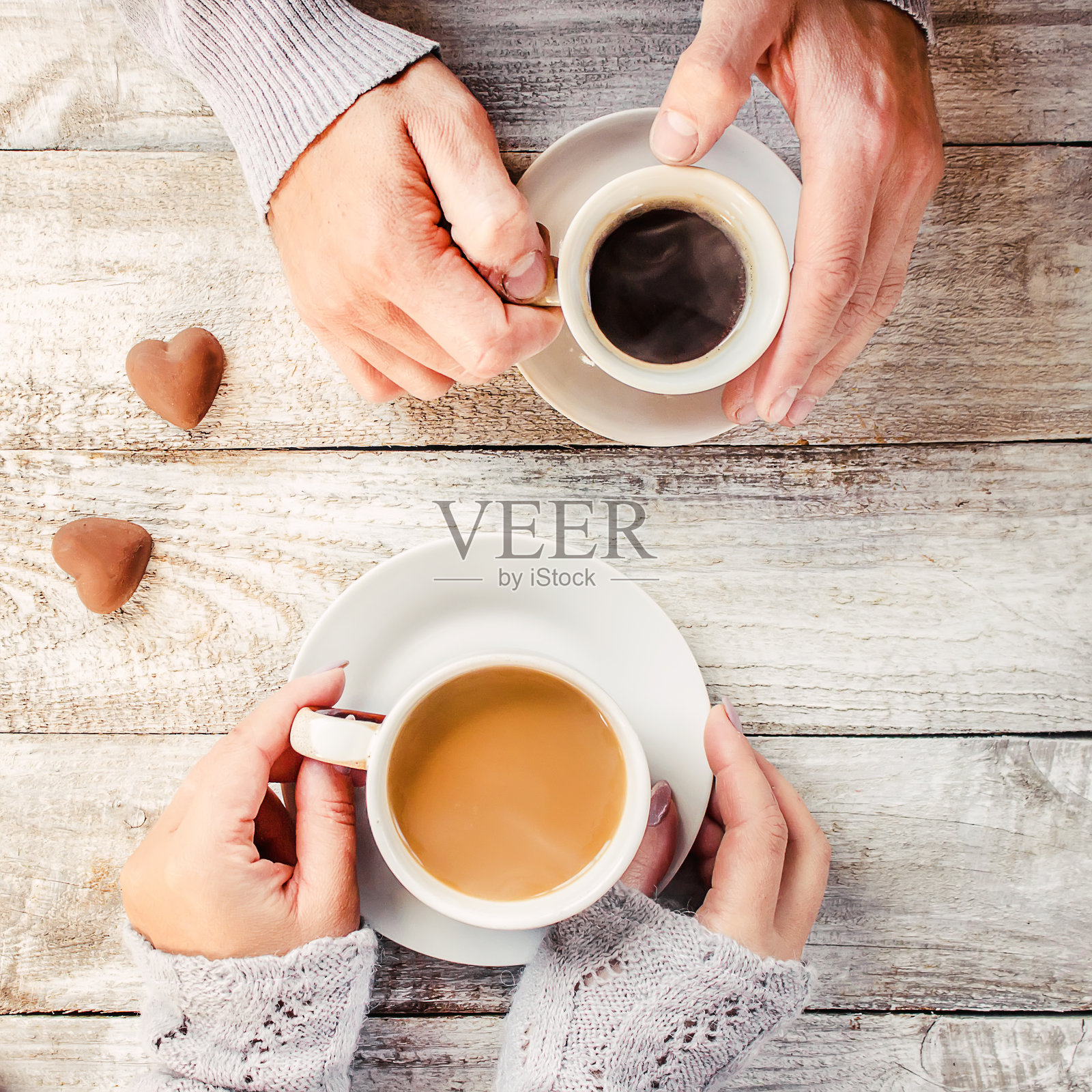 一杯咖啡。选择性对焦。情侣。照片摄影图片