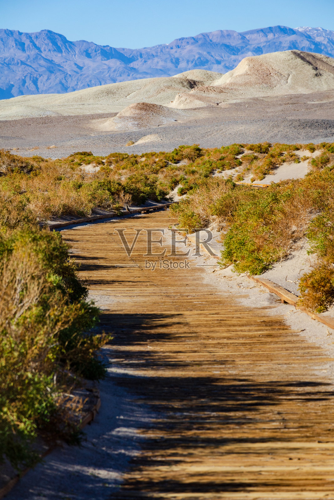 死亡谷国家公园的小径照片摄影图片
