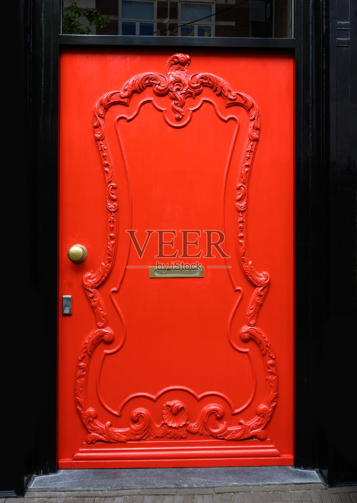 欧洲住宅建筑中的时尚门照片摄影图片