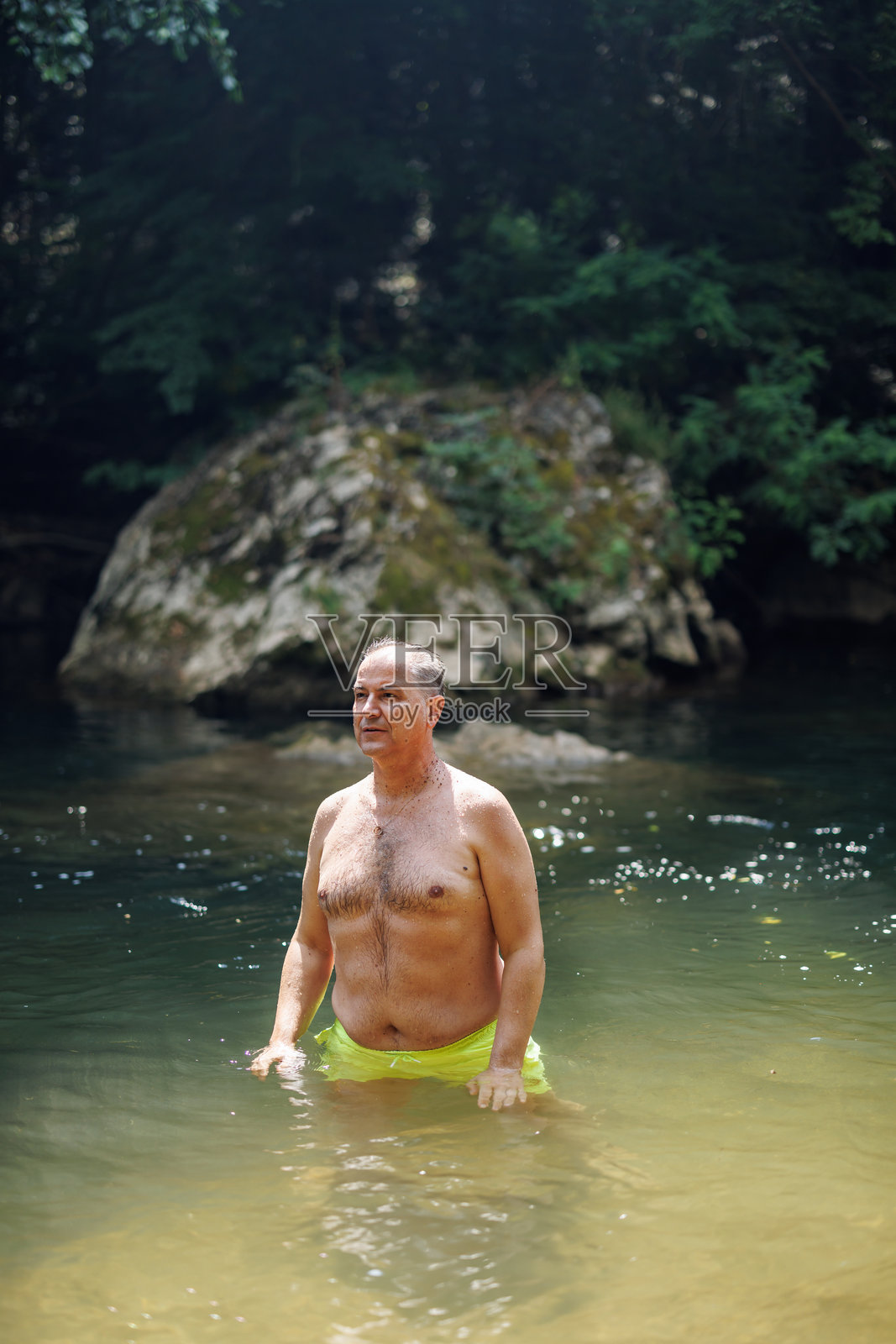 享受在原始自然中的假期照片摄影图片