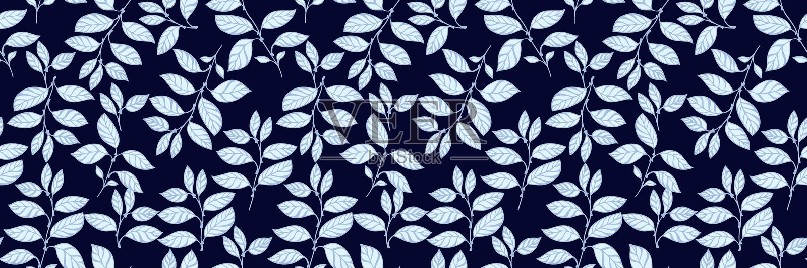 优雅的无缝图案,深海军蓝背景上点缀着蓝色叶子和树枝。非常适合用于壁纸、纺织设计、包装纸和植物主题的创意项目。插画图片素材