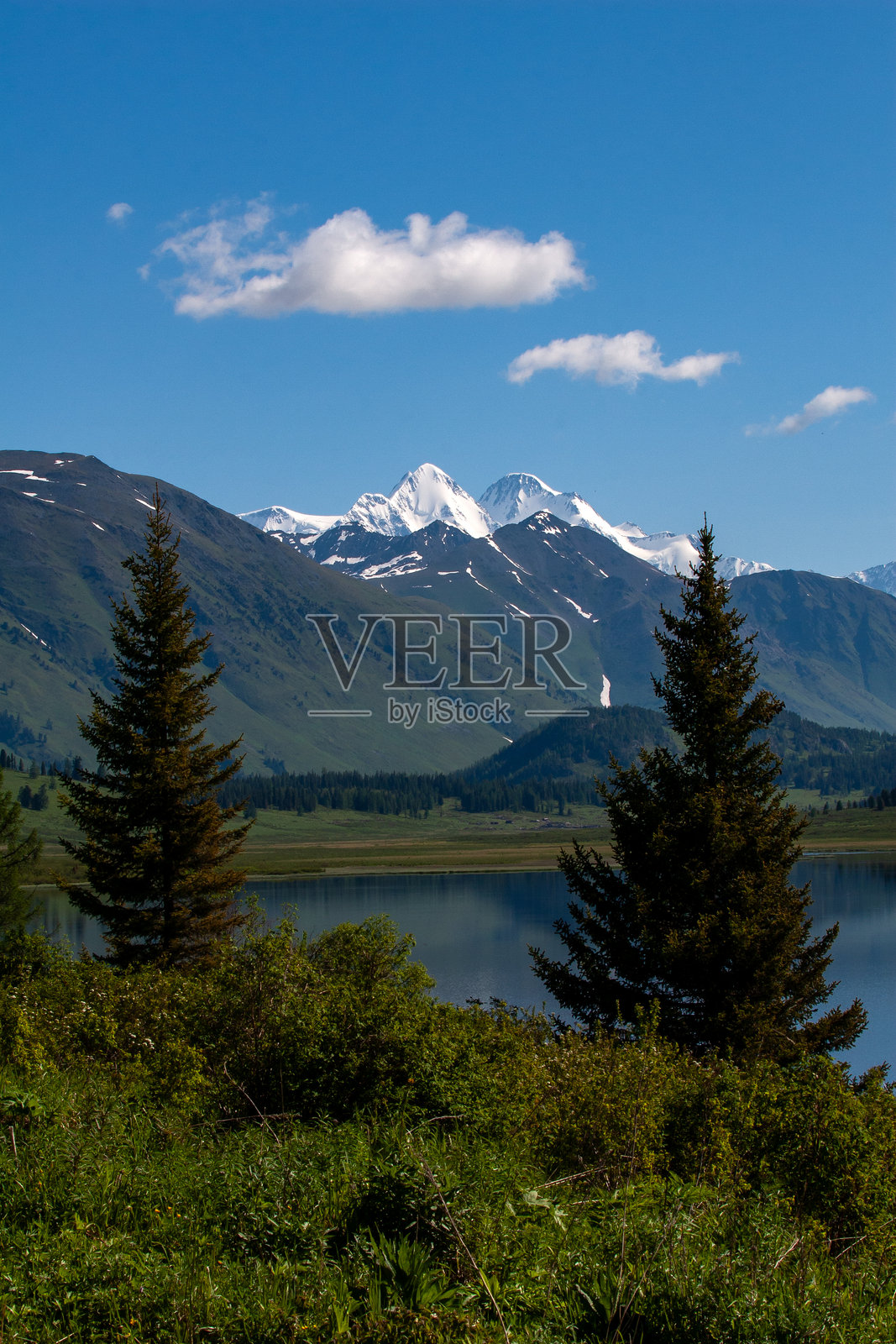 贝鲁哈山照片摄影图片